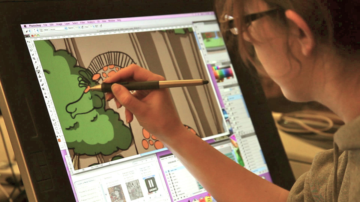 Editing graphic illustration file using Wacom tablet