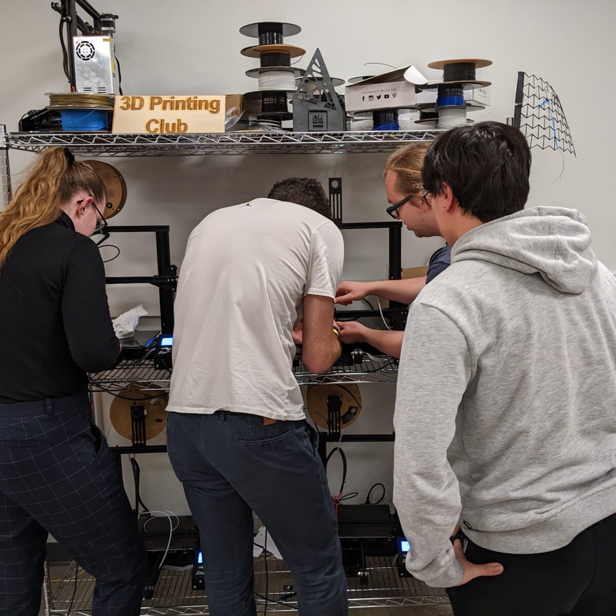 Students from 3D printing club in Fabrication Undrground