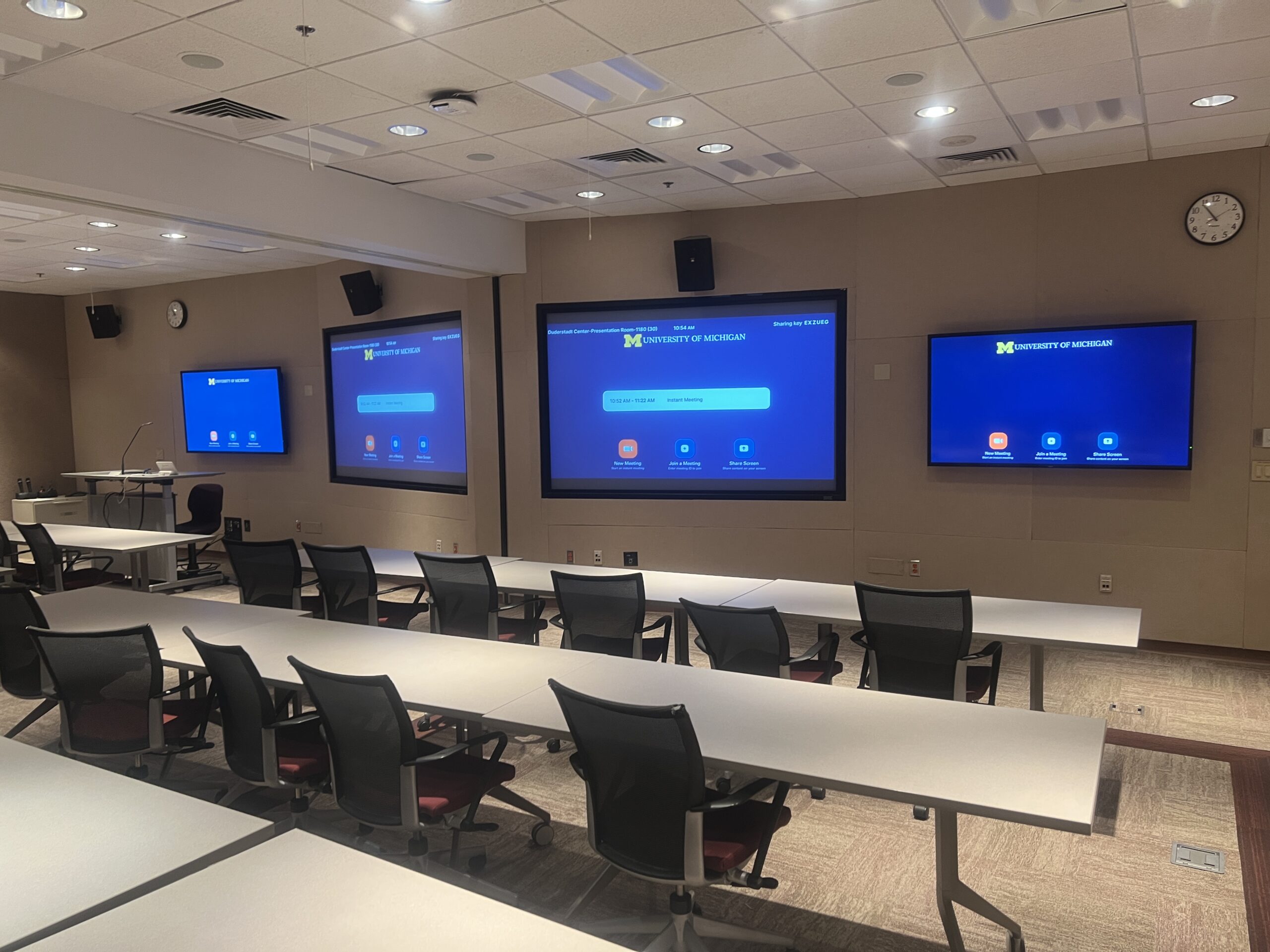 Duderstadt center Presentation room