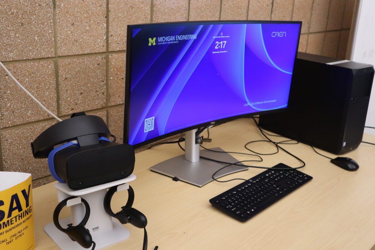 VR headset next to the desktop in design lab 2