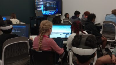 Students attending VR class at Visualization Studio